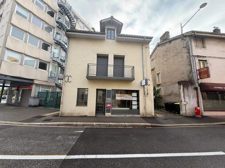 Office in Bourg-en-Bresse for lease - Building Photo - Image 1 of 9