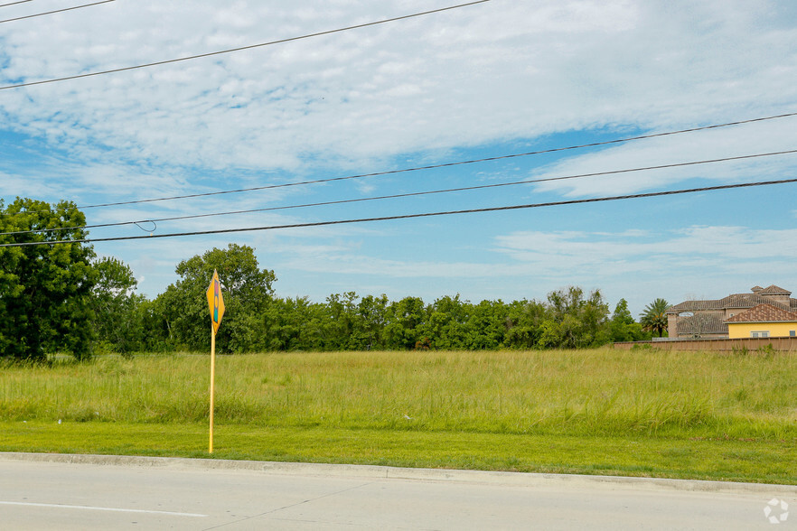 16221 Wallisville Rd, Houston, TX for sale - Primary Photo - Image 1 of 1