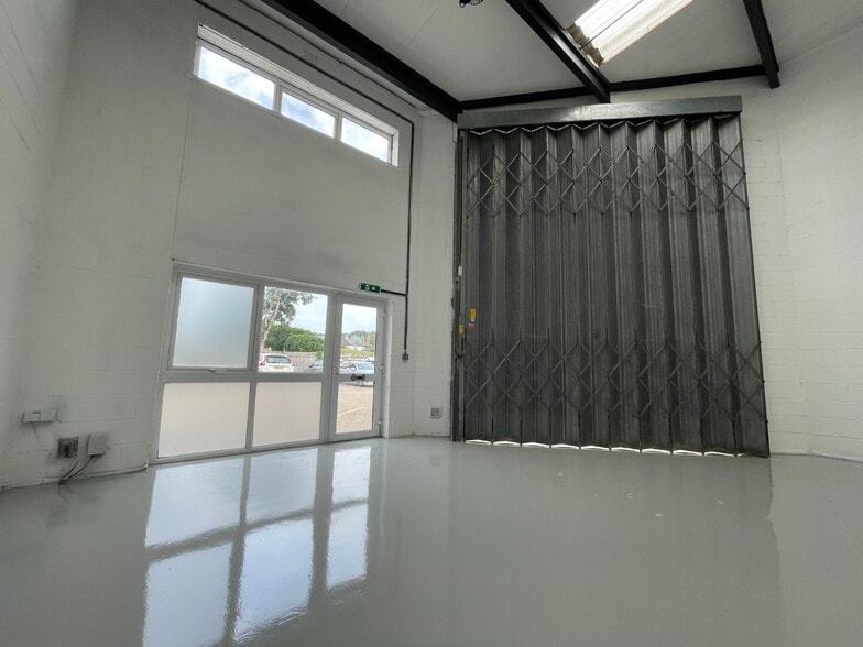 Kennington Rd, Ashford for lease - Building Photo - Image 3 of 5
