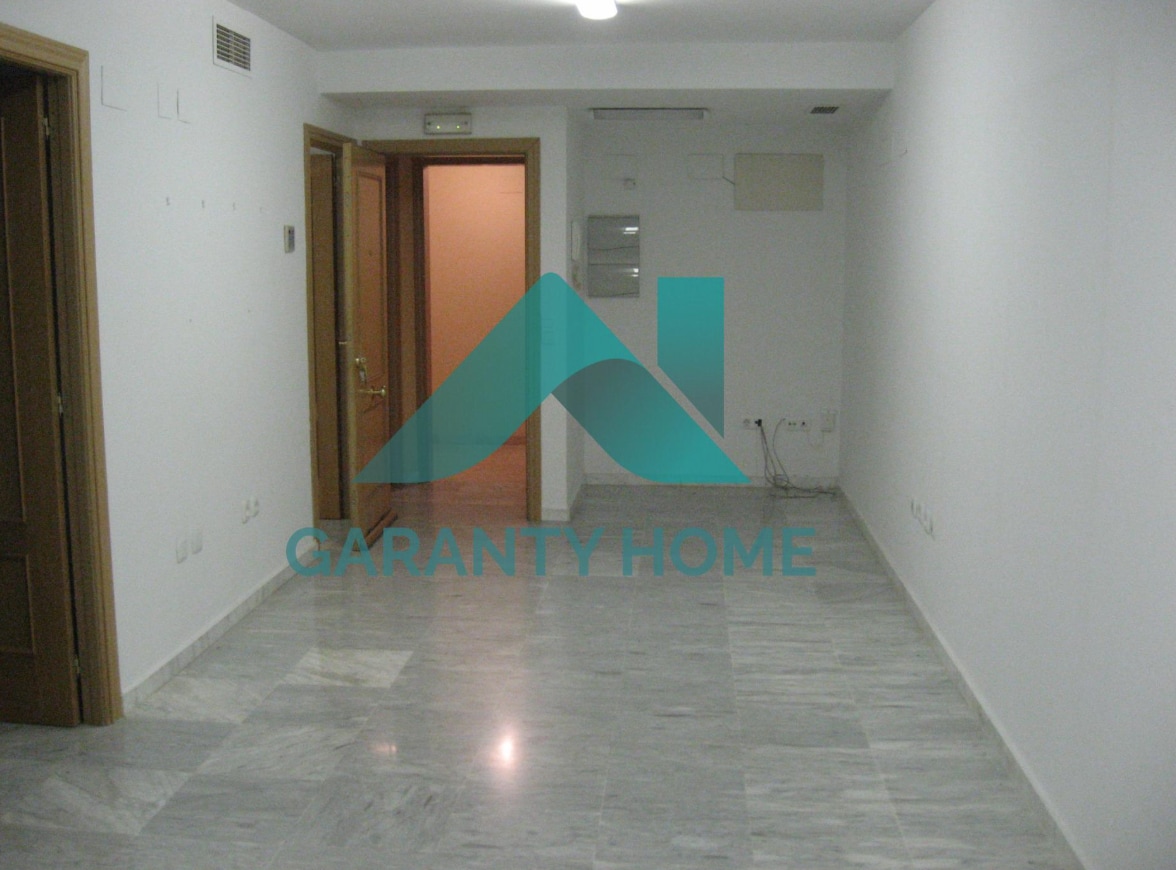 Office in Cáceres, Cáceres for lease Interior Photo- Image 1 of 5