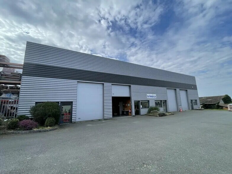 Flex dans Bassens à louer - Photo du bâtiment - Image 2 de 7