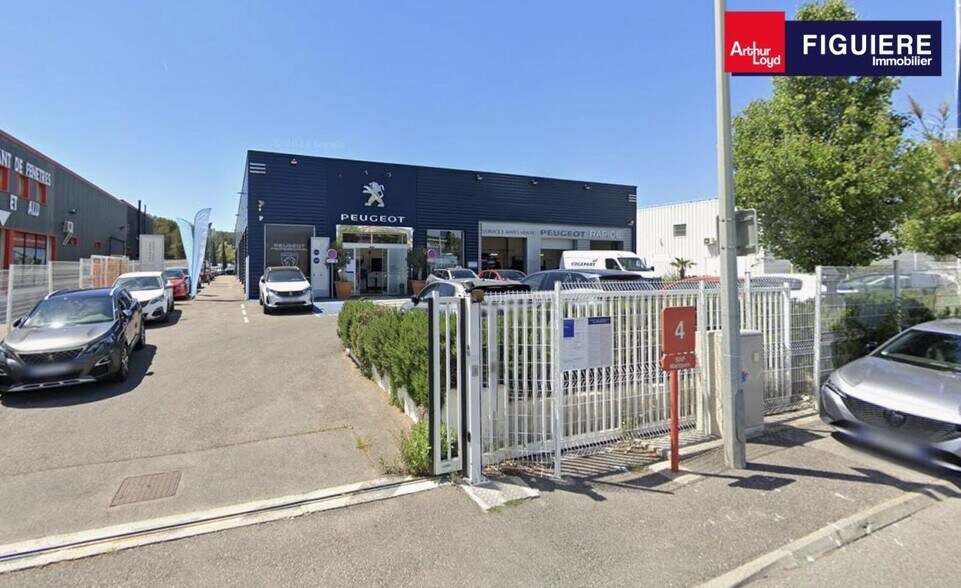 Flex in Saint Mitre Les Remparts for sale - Building Photo - Image 1 of 9