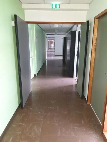 Bureau dans Nantes à vendre - Photo du bâtiment - Image 2 de 6