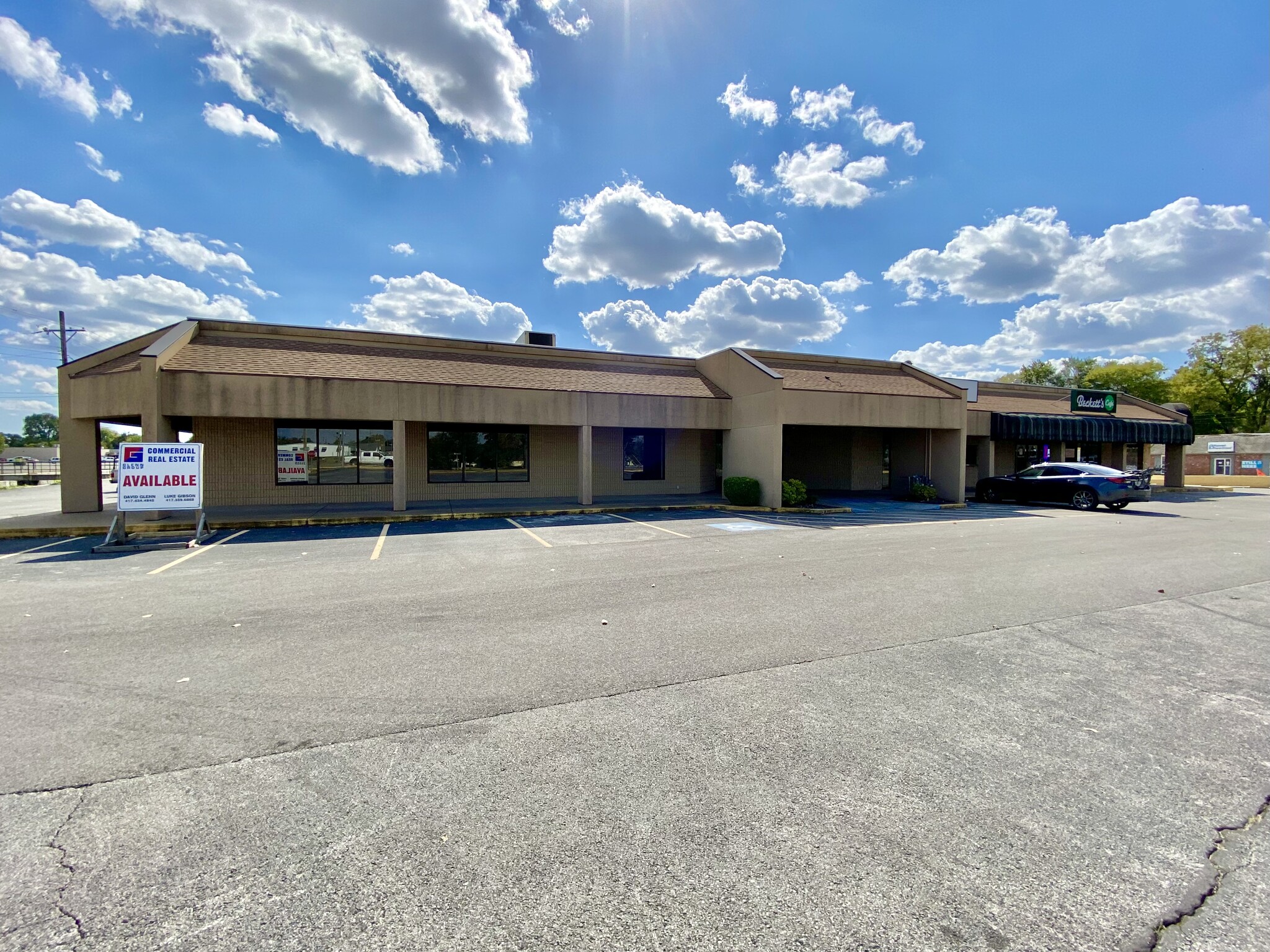 705 Illinois Ave, Joplin, MO for lease Building Photo- Image 1 of 9