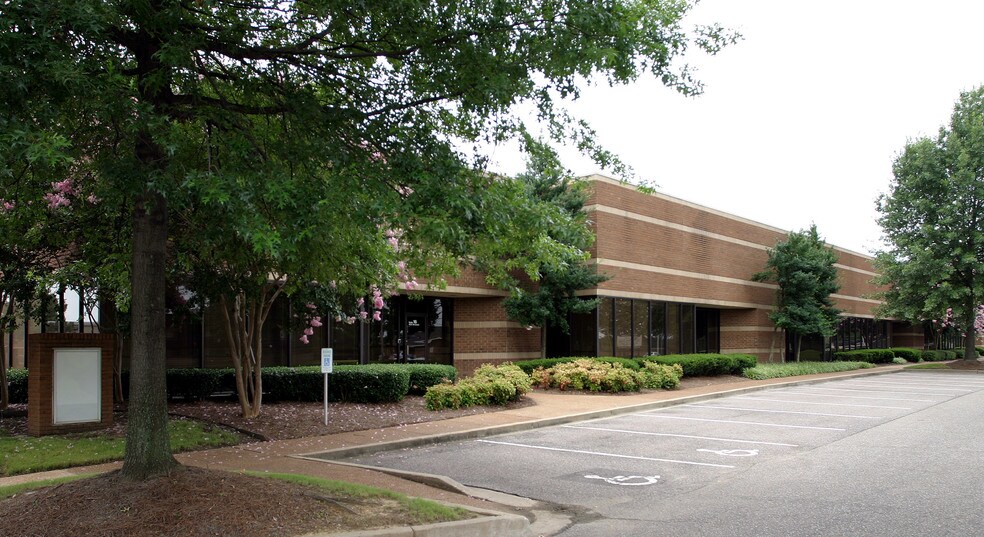 4539 Winchester, Memphis, TN à louer - Photo du bâtiment - Image 3 de 6