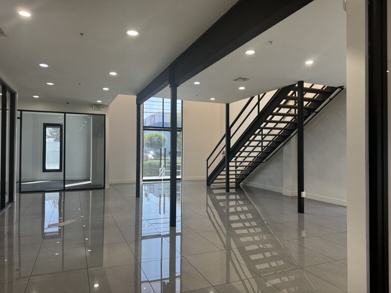 345 N Baldwin Park Blvd, City of Industry, CA for lease - Building Photo - Image 3 of 26
