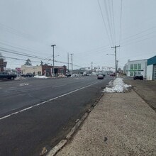 2100 Jericho Tpke, Garden City Park, NY à louer Photo intérieure- Image 2 de 3