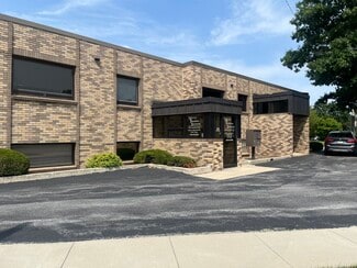 Plus de détails pour 414 Northwestern Ave, Ames, IA - Bureau à vendre