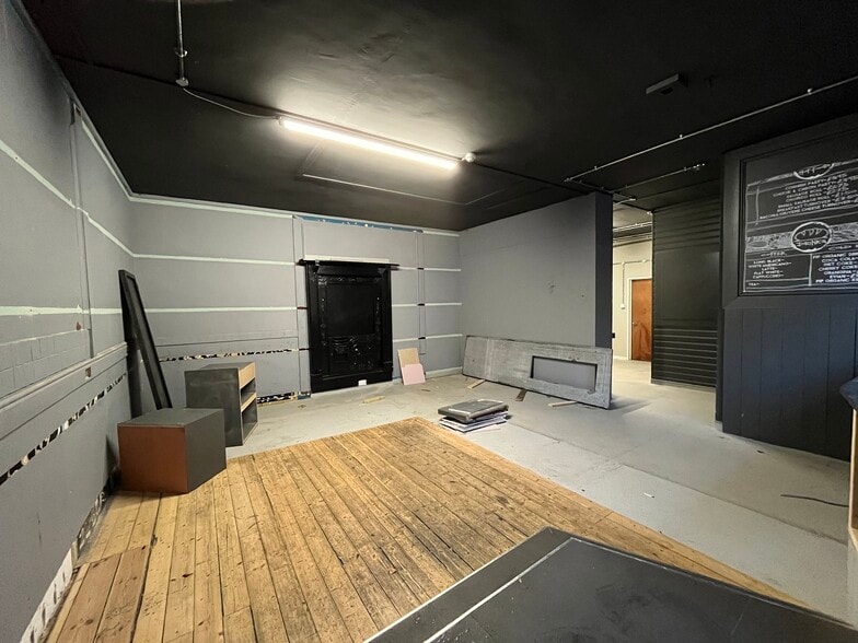 1 Parsons St, Banbury for lease - Interior Photo - Image 2 of 5