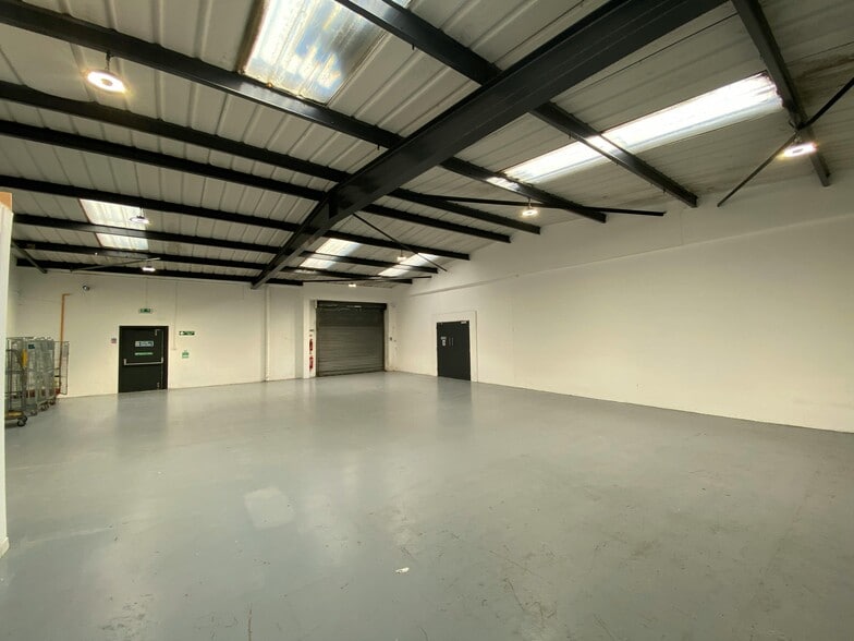 34-40 Singer Rd, East Kilbride for lease - Building Photo - Image 3 of 7
