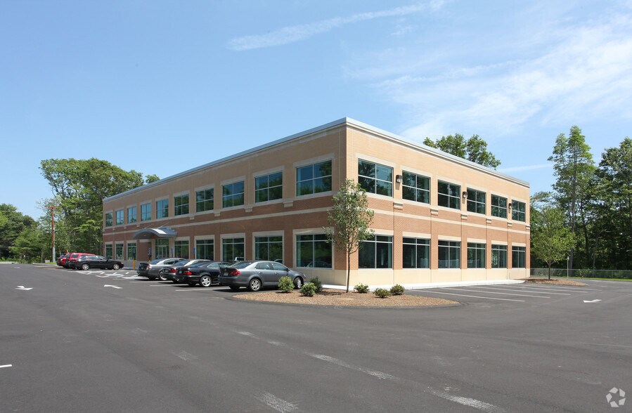 302 Weymouth St, Rockland, MA for lease - Primary Photo - Image 3 of 18