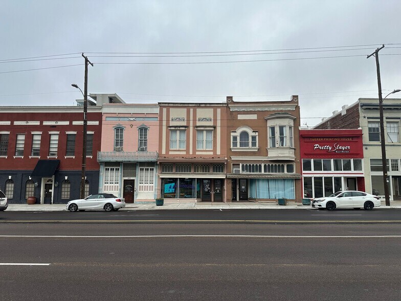 109-111 N State St, Jackson, MS for sale - Primary Photo - Image 1 of 35