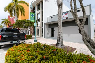 Plus de détails pour 1911 Harrison St, Hollywood, FL - Bureau/Médical à louer