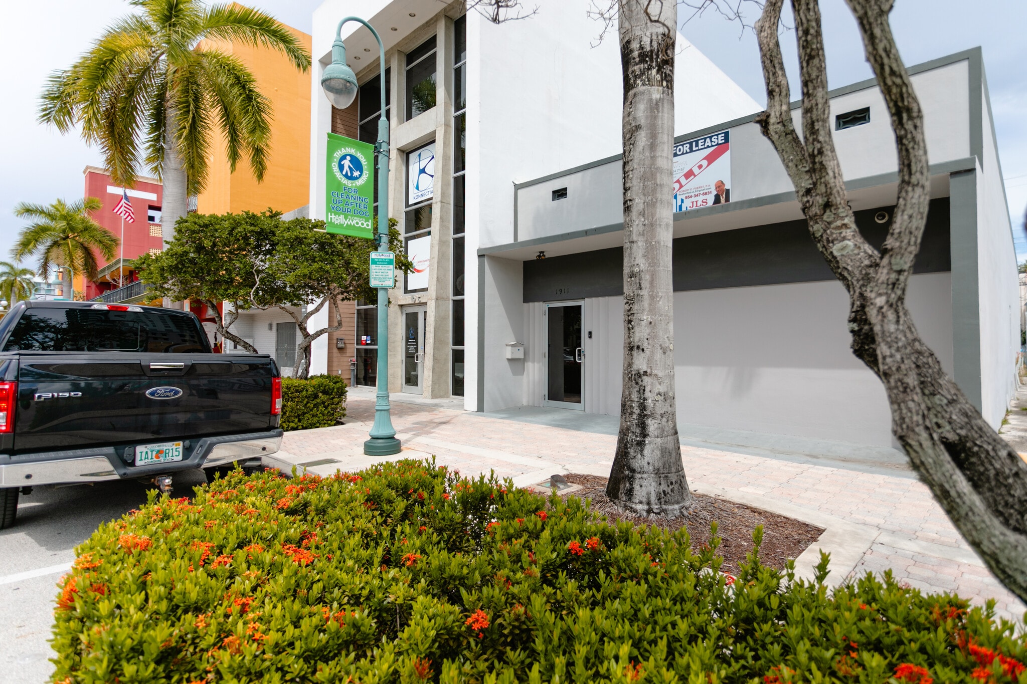 1911 Harrison St, Hollywood, FL for lease Building Photo- Image 1 of 32