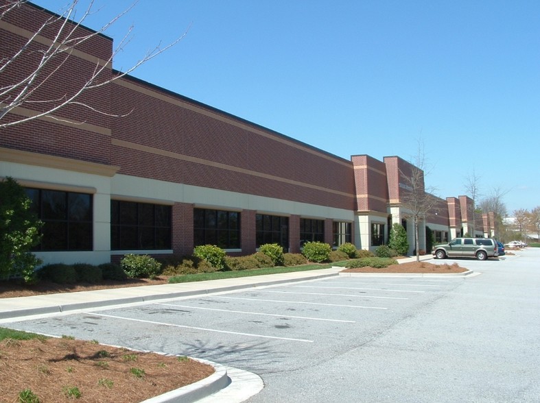 270 Riverside Pky, Austell, GA for lease - Building Photo - Image 3 of 15