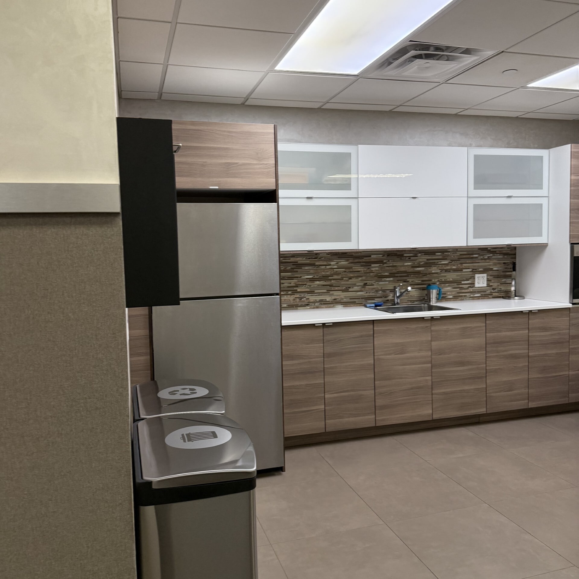 633 Third Ave, New York, NY à louer Photo intérieure- Image 1 de 8