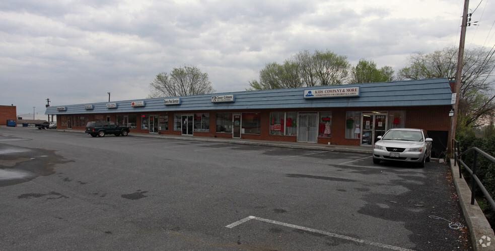 2426-2446 Valley Ave, Winchester, VA for lease - Building Photo - Image 1 of 1