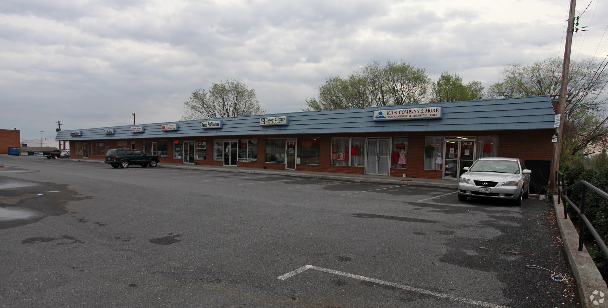 2426-2446 Valley Ave, Winchester, VA for lease Building Photo- Image 1 of 2