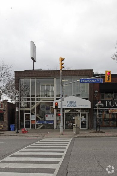 28-36 Lakeshore Rd E, Mississauga, ON for lease - Building Photo - Image 2 of 2