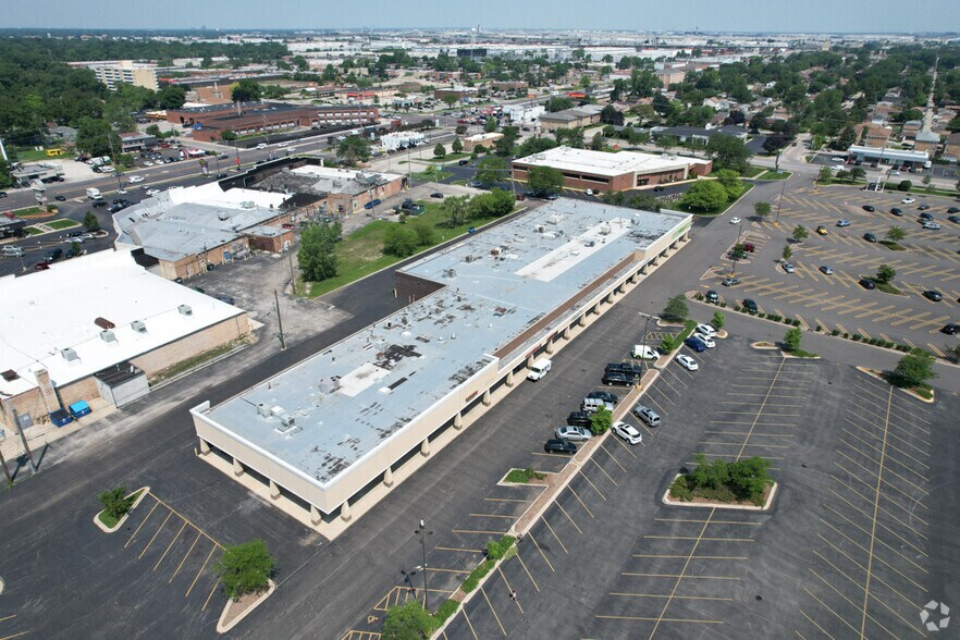10207 Grand Ave, Franklin Park, IL à louer - Aérien - Image 3 de 4