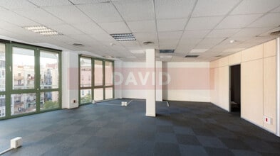 Office in Barcelona, Barcelona for lease Interior Photo- Image 2 of 7