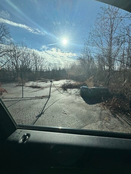100 Oak St, Taunton, MA à vendre - Photo du bâtiment - Image 2 de 7