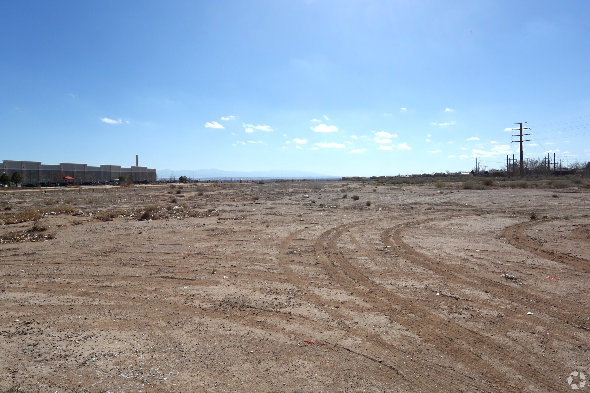 220 Airport Dr NW, Albuquerque, NM for sale Primary Photo- Image 1 of 10