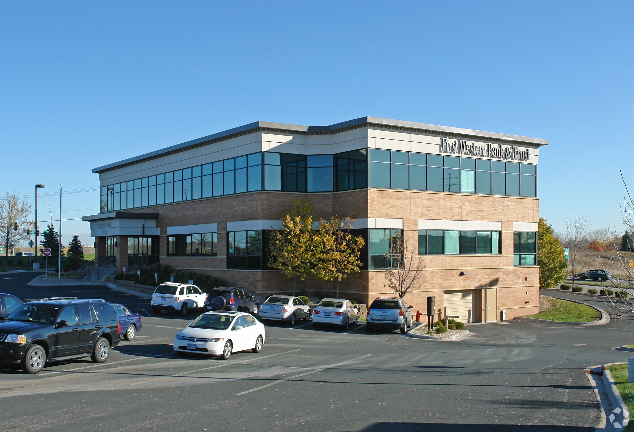 100 Prairie Center Dr, Eden Prairie, MN à louer Photo principale- Image 1 de 7