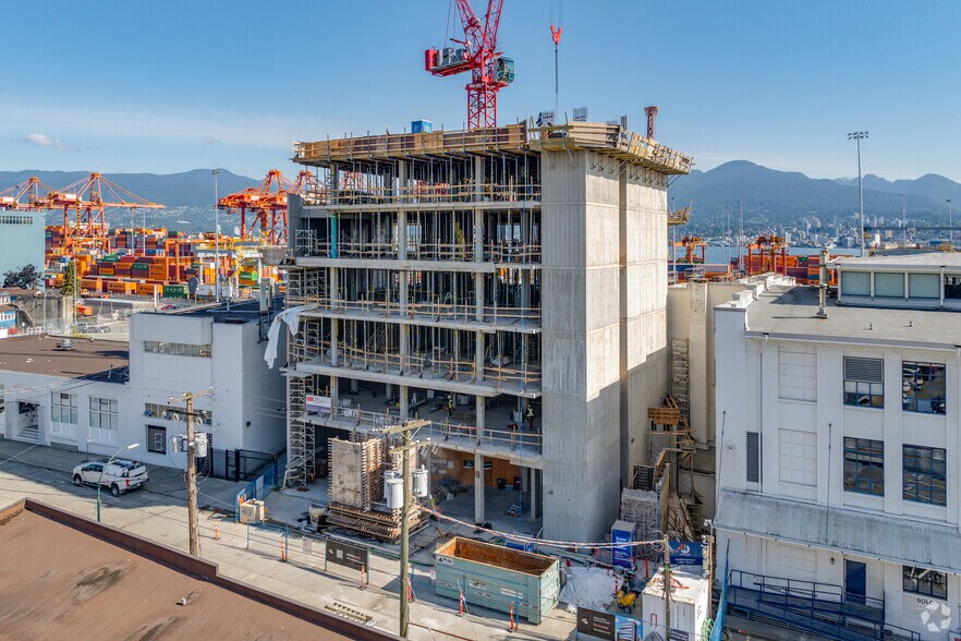 505 Railway St, Vancouver, BC for lease - Building Photo - Image 1 of 8