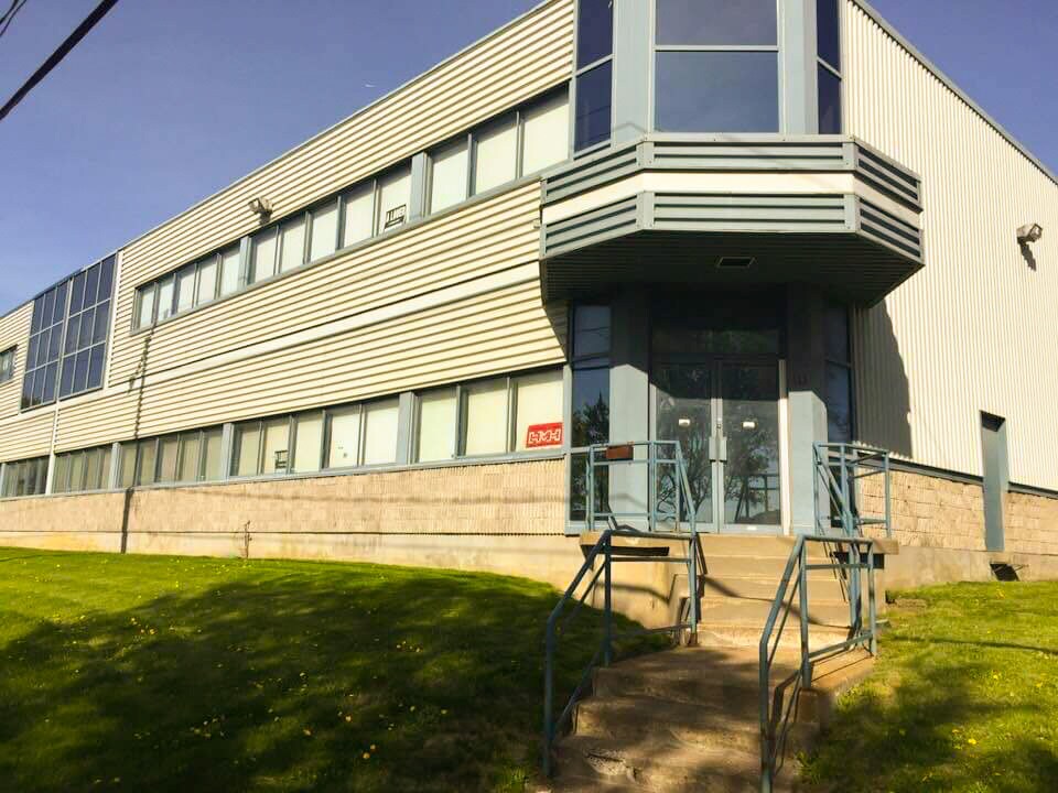 111 Rue Lebeau, Saint-Laurent, QC à vendre Photo principale- Image 1 de 1