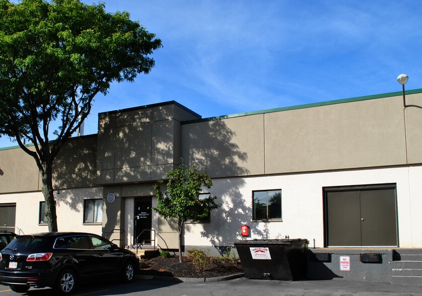 25 Olympia Ave, Woburn, MA for lease - Building Photo - Image 3 of 5