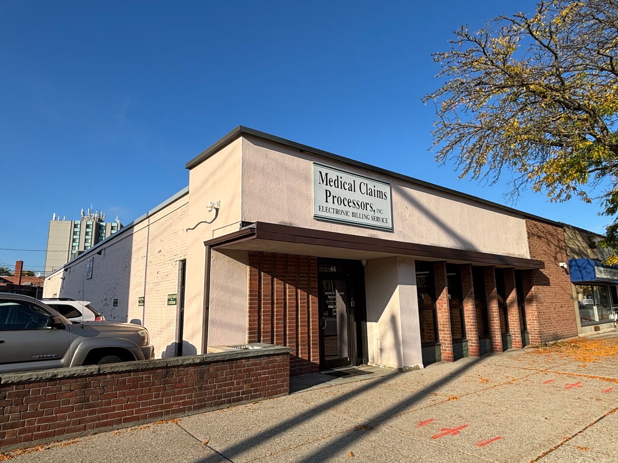 64 Broad St, Tonawanda, NY à vendre Photo principale- Image 1 de 7