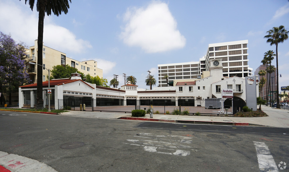 8423 Wilshire Blvd, Beverly Hills, CA à vendre - Photo principale - Image 1 de 1