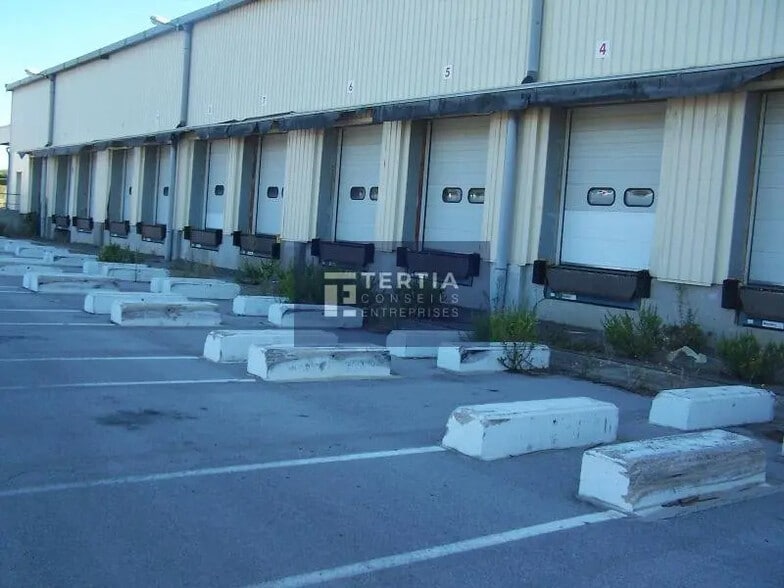 Office in Montpellier for lease - Building Photo - Image 2 of 6