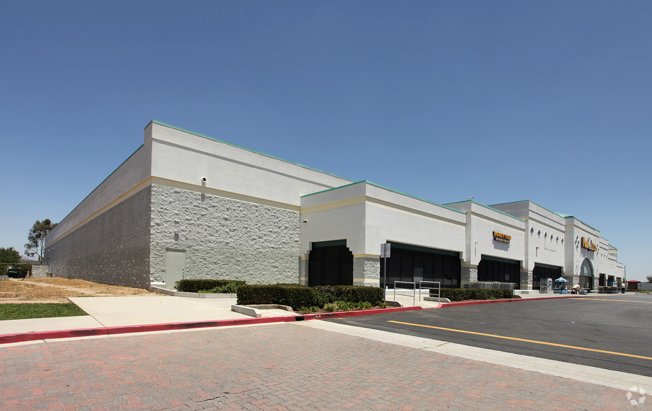 24440 Alessandro Blvd, Moreno Valley, CA for lease - Primary Photo - Image 1 of 6