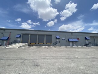 Plus de détails pour 9999 NW 89th Ave, Medley, FL - Industriel à louer