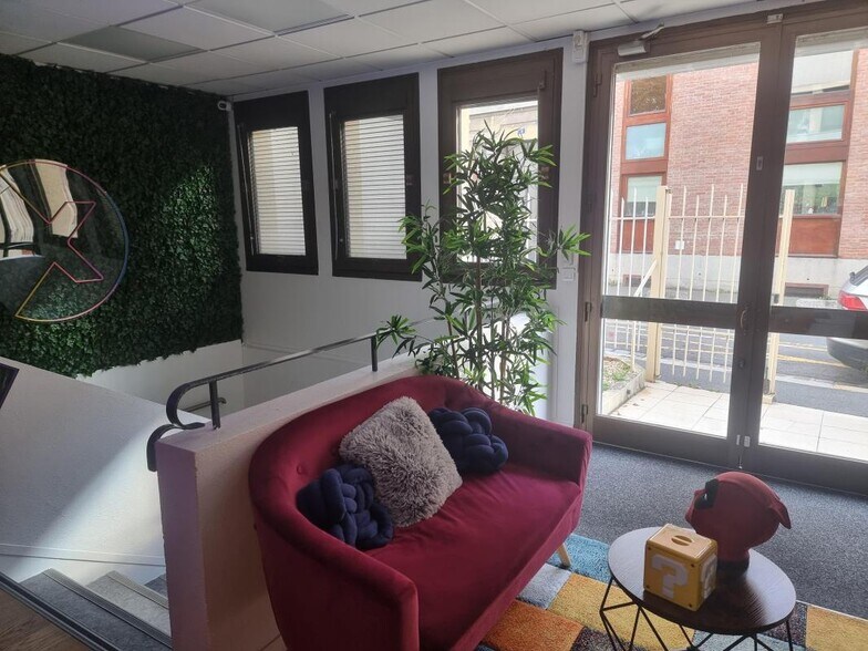 10 Rue Des Fédérés, Montreuil à louer - Photo du bâtiment - Image 2 de 19