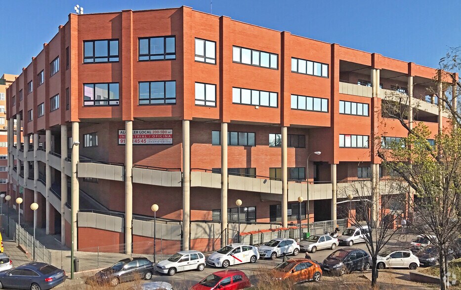 Calle San Máximo, 31, Madrid, Madrid for sale - Building Photo - Image 1 of 2