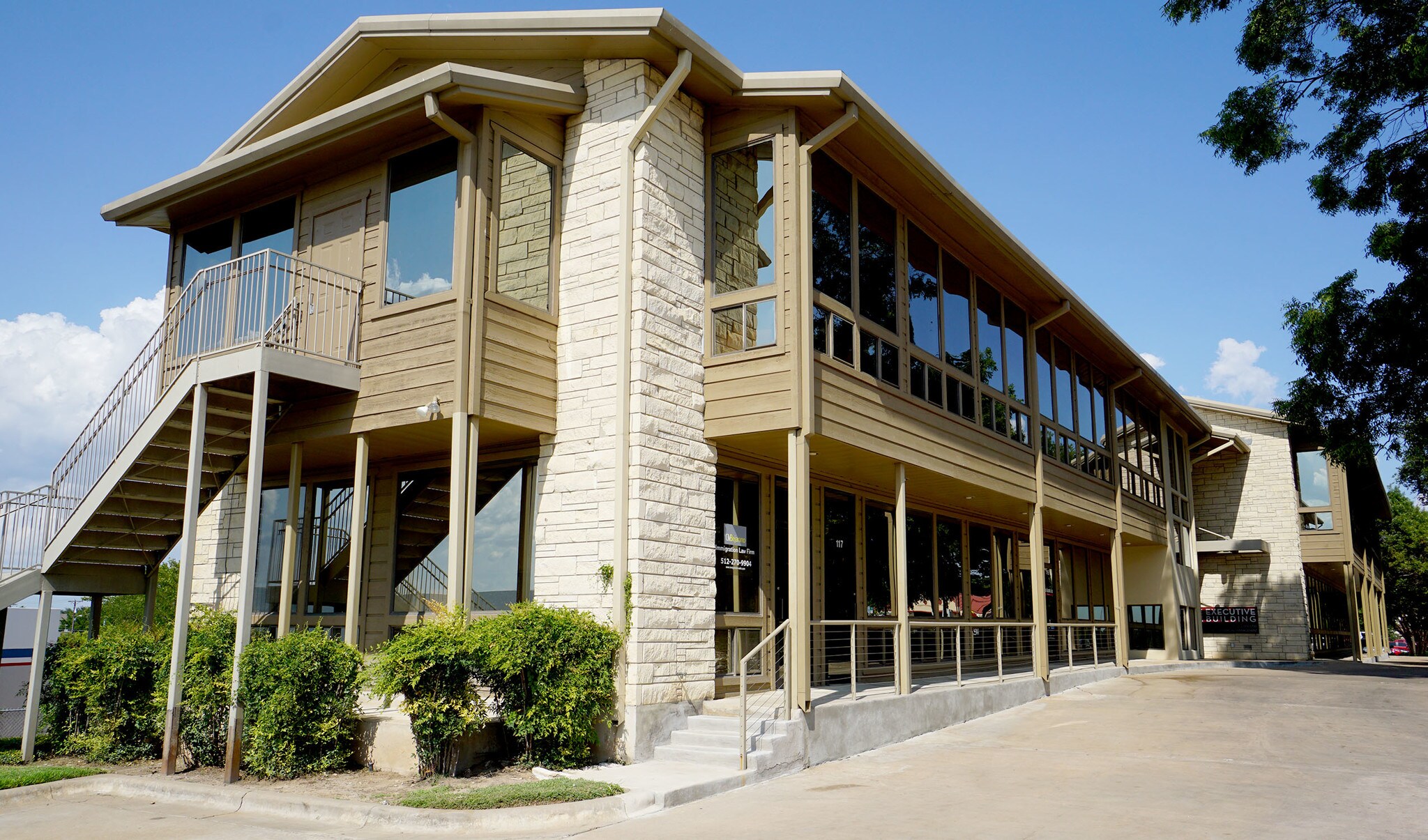 1104 S Mays St, Round Rock, TX à louer Photo du bâtiment- Image 1 de 11