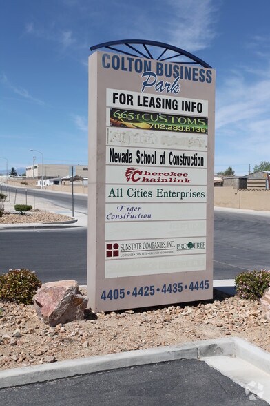 4425 E Colton Ave, Las Vegas, NV à louer - Photo du bâtiment - Image 2 de 5
