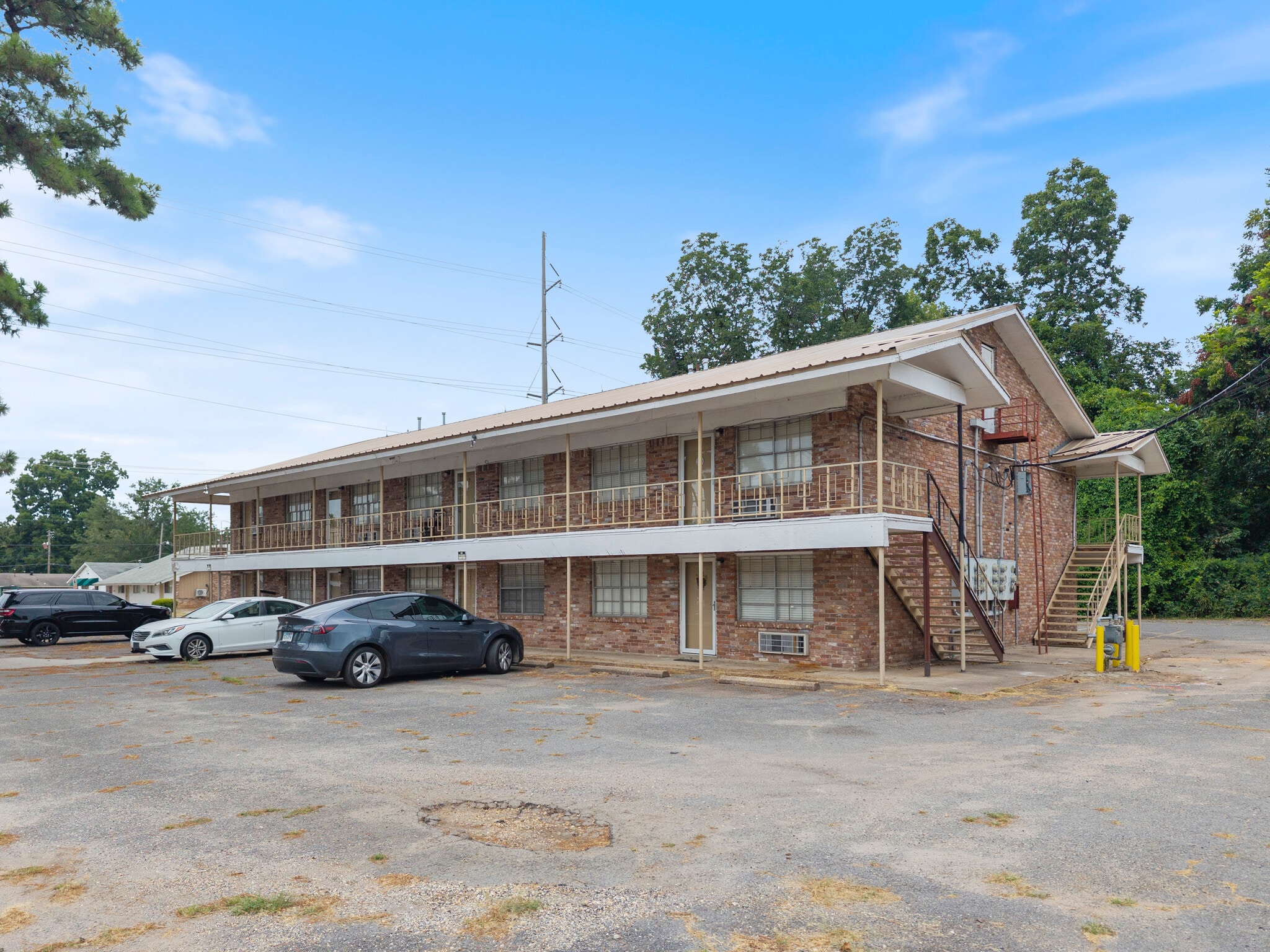 2213 E 7th Ave, Pine Bluff, AR for sale Building Photo- Image 1 of 10