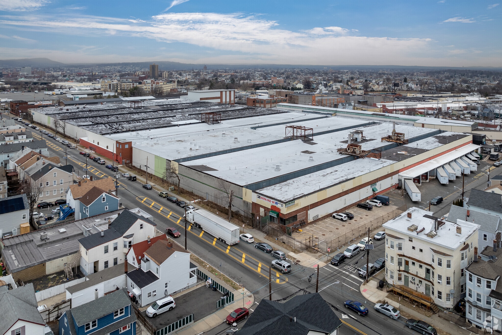 297 Getty Ave, Paterson, NJ for lease Primary Photo- Image 1 of 21