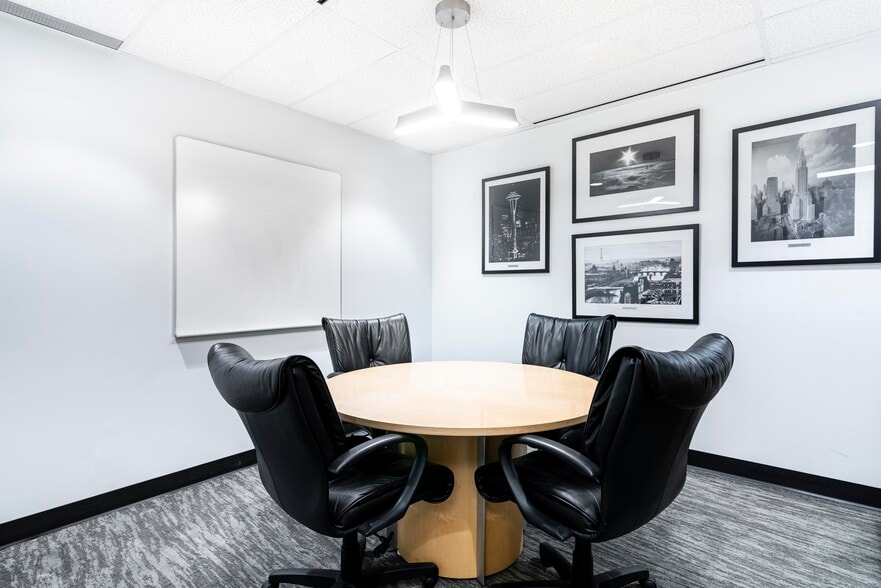 201 Portage Ave, Winnipeg, MB for lease - Interior Photo - Image 3 of 3