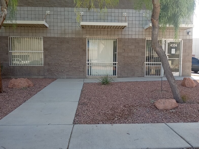 4354 E Alexander Rd, Las Vegas, NV for lease - Building Photo - Image 3 of 3