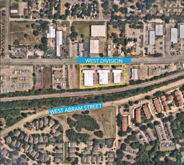 1844 W Division St, Arlington, TX for lease - Building Photo - Image 3 of 4