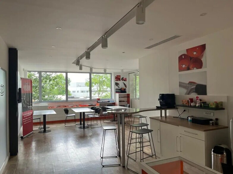 17 Rue Rosa Luxemburg, Éragny à louer - Photo du bâtiment - Image 1 de 13