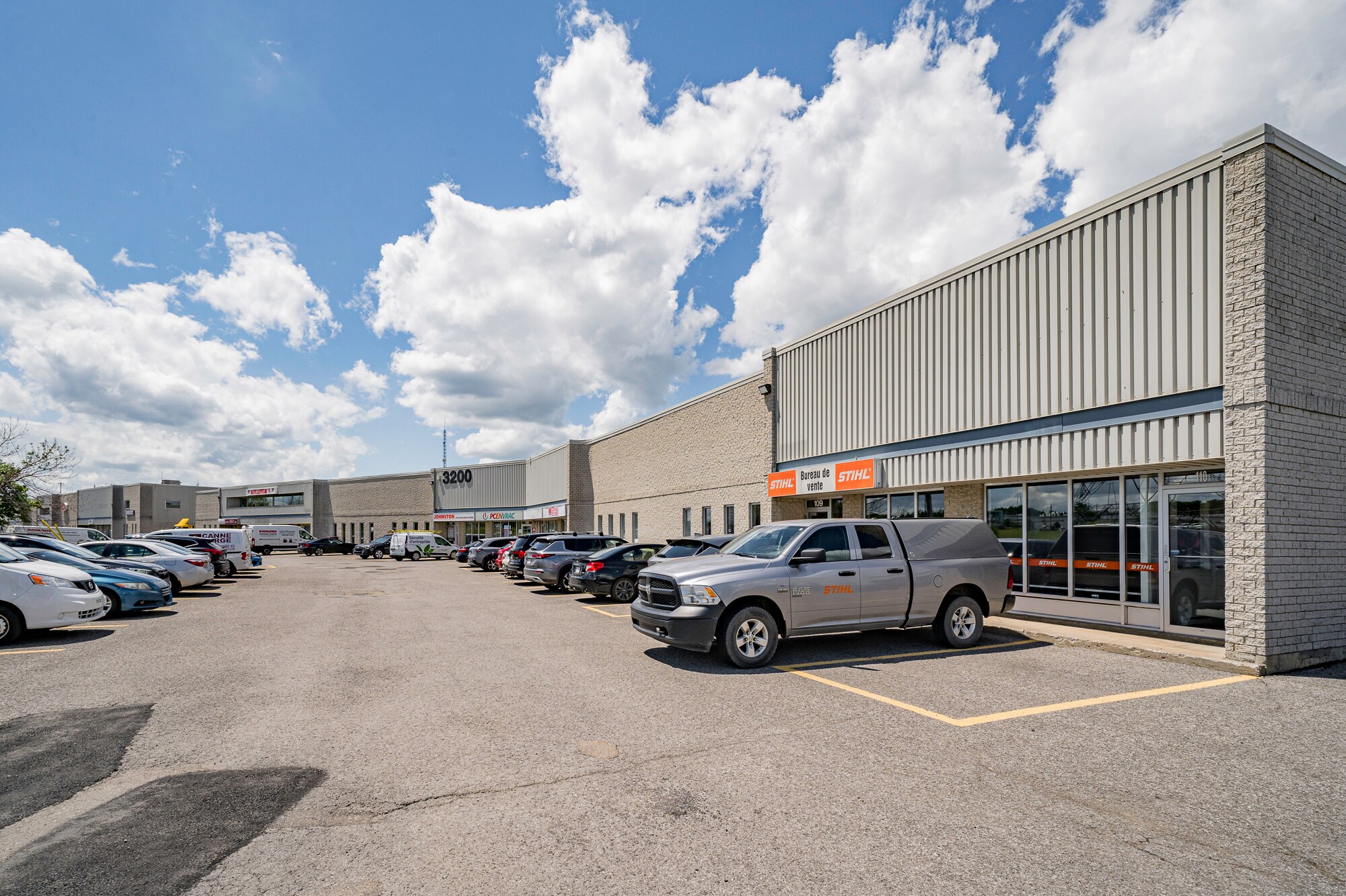 3200 Av Watt, Québec, QC à louer Photo intérieure- Image 1 de 4