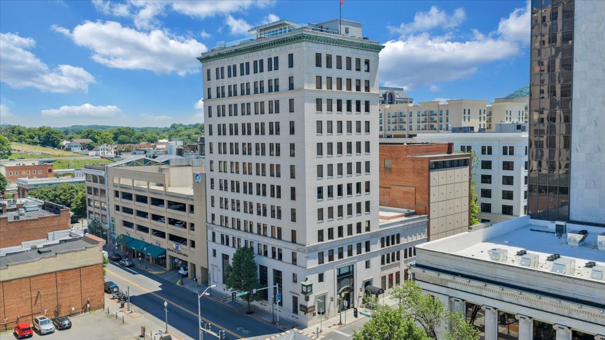 202-204 S Jefferson St SE, Roanoke, VA à vendre Photo du bâtiment- Image 1 de 6