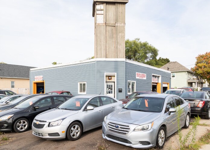 1923 S Washington Ave, Lansing, MI for sale - Building Photo - Image 2 of 23