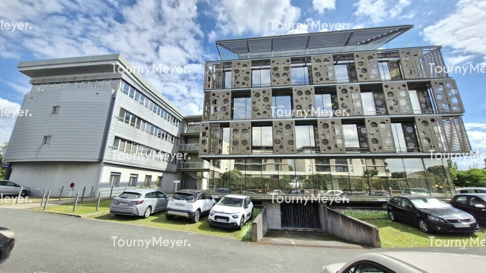 Office in Mérignac for lease Building Photo- Image 1 of 8
